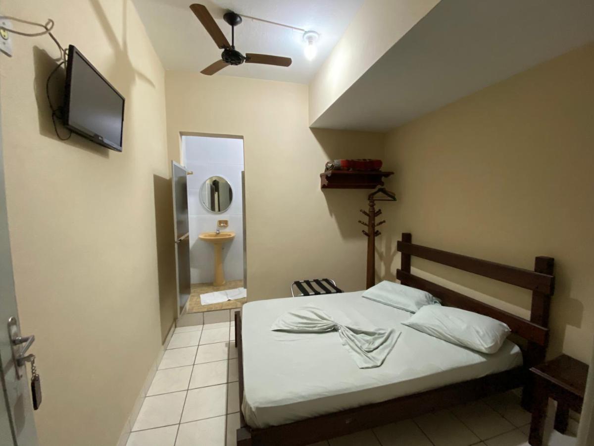 Hotel Sao Gabriel Aparecida  Bagian luar foto
